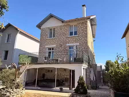 vente maison 4 pièces 100 m² à rochefort (17300)  308 700 €