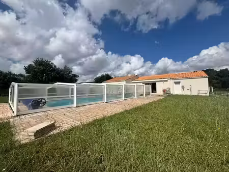 vente maison 4 pièces 123 m² à soulignonne (17250)  312 400 €