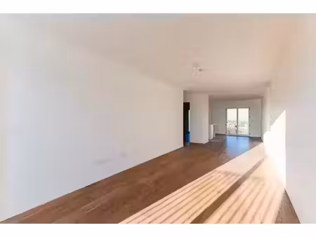 location appartement 4 pièces 89 m² à saint-denis (93200)  1 730 €