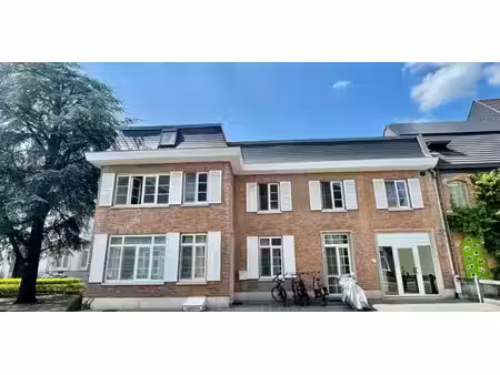 gerenoveerd eenslaapkamerappartement te huur