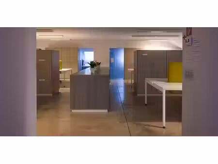 bureau à louer à genk pour € 850