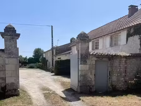 vente propriété 10 pièces 280 m² à dompierre-sur-mer (17139)  799 900 €