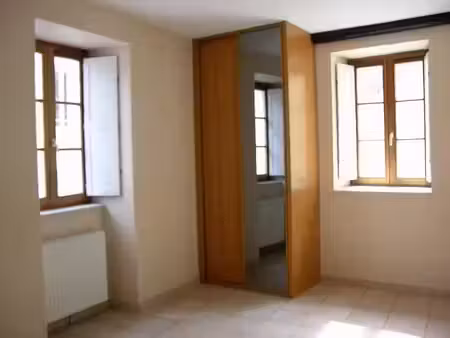 location appartement 4 pièces 79 m² à chalon-sur-saône (71100)