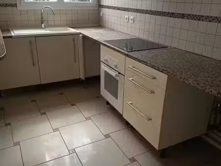 t4 / 82m² / chilly mazarin (rer c)