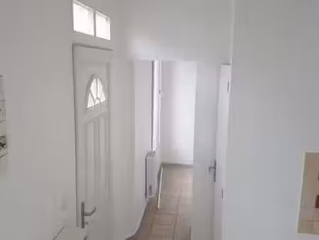 location appartement 2 pièces à asnières-sur-seine (92600) : à louer 2 pièces / 28m² asniè