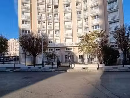 location appartement t1 à villemomble (93250) : à louer t1 / 19m² villemomble