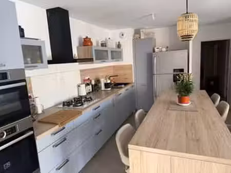 location appartement t1 meublé à la verpillière (38290) : à louer t1 meublé / 9m² la verpi