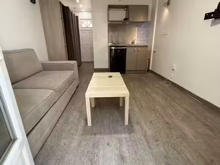 studio meublé avec terrasse