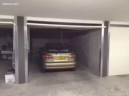 location box garage sécurisé grenoble centre - quartier aigle
