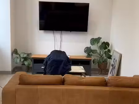 bourges – appartement meublé de caractère 44 m² avec cour privative