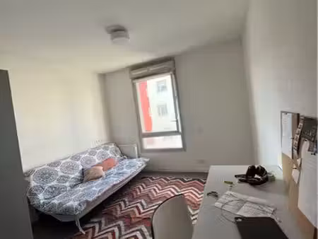 studio nanterre dispo. jusque décembre