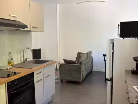 loue t2 meublé