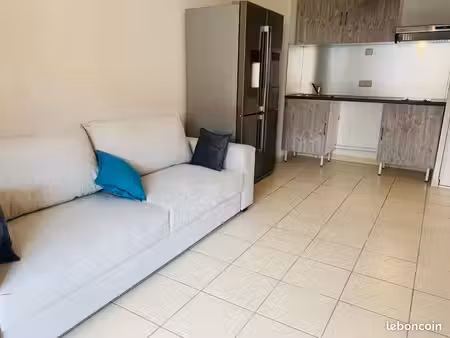 t2 meublé 43m2