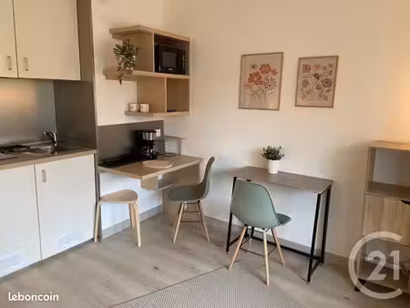 studio 1 pièce 18 m²