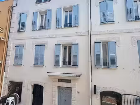 studio 31 m2 entièrement rénové