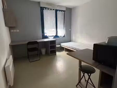 studio 20m2 meublé et équipé - centre ville