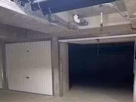 garage isle d'abeau