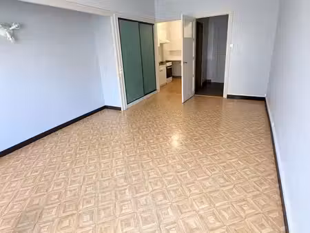 location t2 appartement sécurisé
