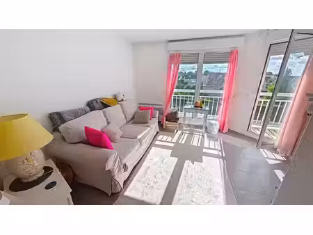 appartement t2 avec balcon et parking
