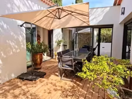 maison de luxe à vendre dans le quartier le plan-beautegas-les lones