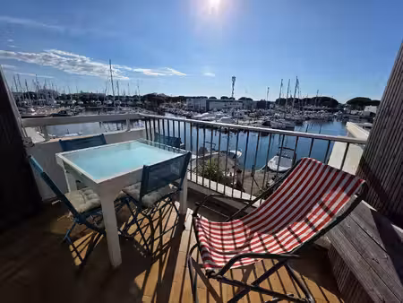 à vendre gard (dpt 30) le grau du roi port camargue marina studio cabine parking...