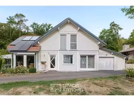 chalet ossature bois et sa dépendance en lisière de forêt