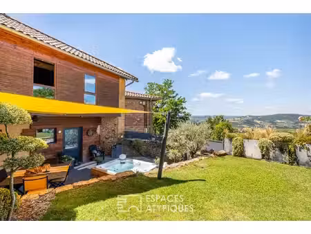 maison de caractère rénovée avec sa vue dégagée