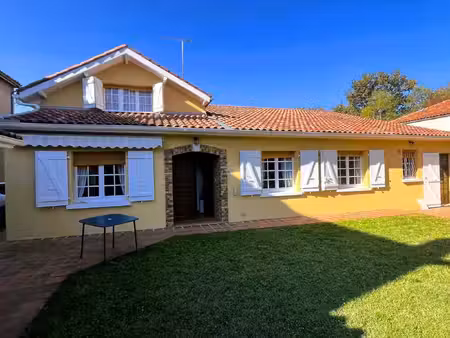 maison à vendre plaisance 6 pièce(s) 161m2 188 000€