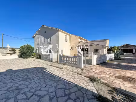 maison 300 m2 avec 2 logement indépendants sur une parcelle de 5000 m2