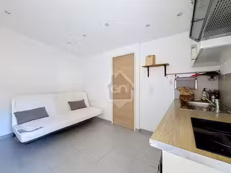 studio meublé - terrasse