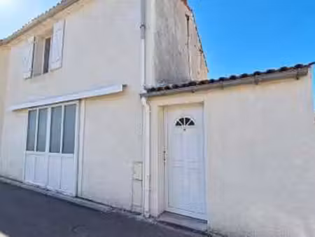 vente maison à dissais (85320) : à vendre / 69m² dissais