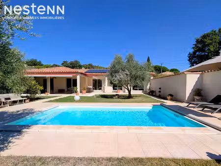 maison de plain-pied  5 pièces 135 m2