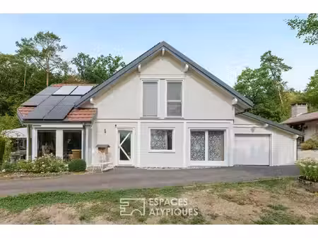 chalet ossature bois et sa dépendance en lisière de forêt