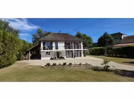 maison traditionnelle de 180 m² à courtois-sur-yonne