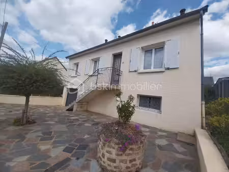 maison de 114 48 m² à gorron