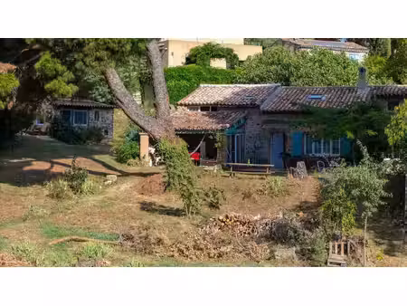 maison de hameau en pierre en plein nature à vendre entre la garde freinet et le plan de..