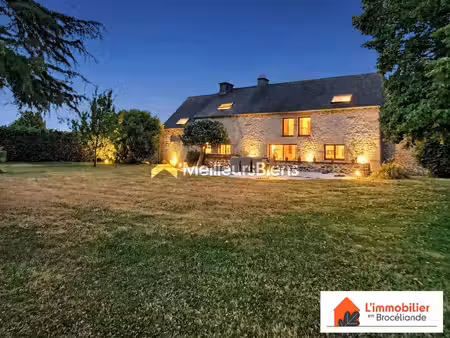 très belle longère rénovée en brocéliande