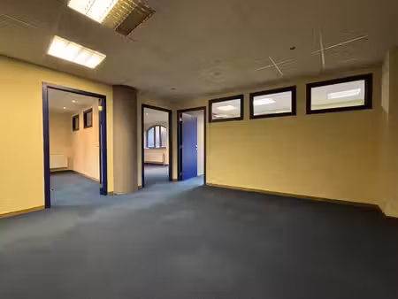 bureaux de +/- 105 m² idéalement situé au cœur de charleroi