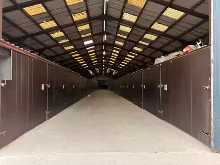 entrepôt de stockage/garage a louer - assesse