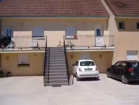 location t3 saint julien