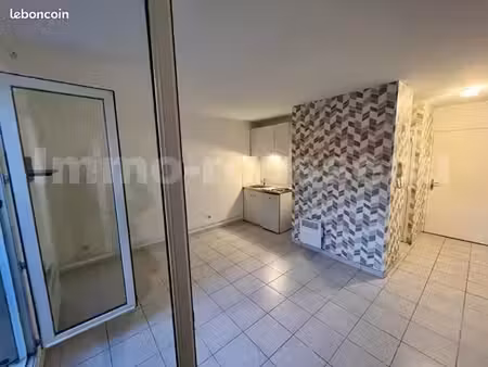 studio 1 pièce 23 m²