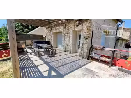 propriété 5 pièces 145 m²
