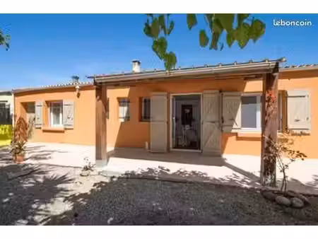 maison + grand jardin arbore