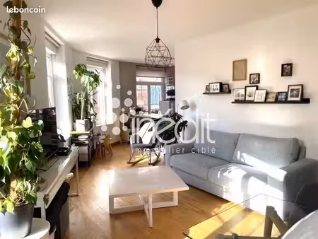appartement 3 pièces 61 m²