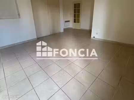 appartement 30m² à louer 420 - niort 79000