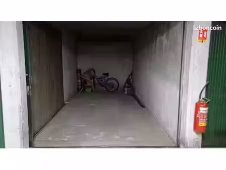 garage boxé en sous sol