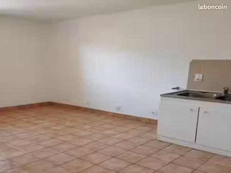 appartement 3 pièces 75 m2 saint claude