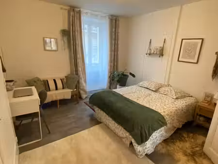 joli appartement non meublé  centre ville  wifi
