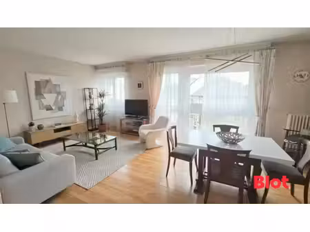 appartement t3/4 à rocabey avec parking et cave