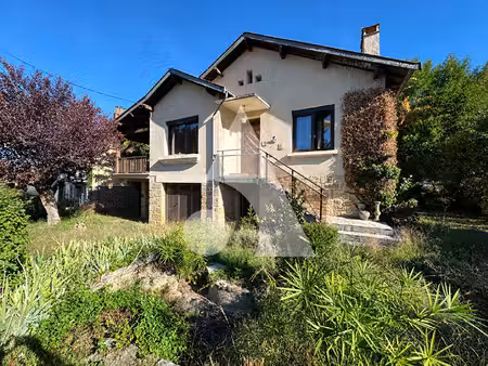 maison capdenac-gare 109m²  6 pièces  4 chambres.